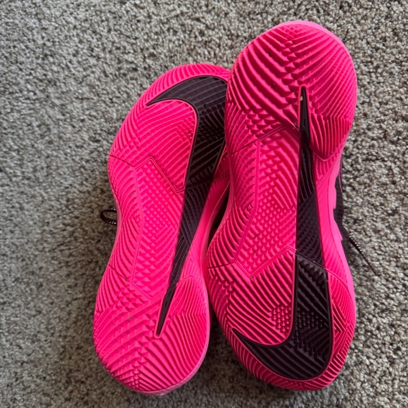 Nike Vapor Pro (Tennis Court Shoe) - Picture 4 of 4